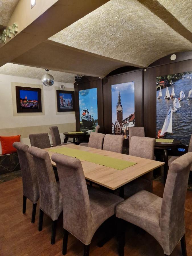 Galeona - Hotel Turystyczny Елблаг Екстериор снимка